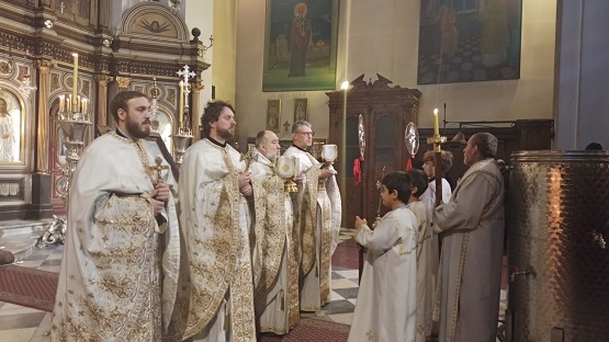 БОГОЈАВЉЕЊЕ – У ЦРКВИ СВ. НИКОЛЕ СЛУЖЕНА СВЕТА ЛИТУРГИЈА СА ВОДООСВЕЋЕЊЕМ