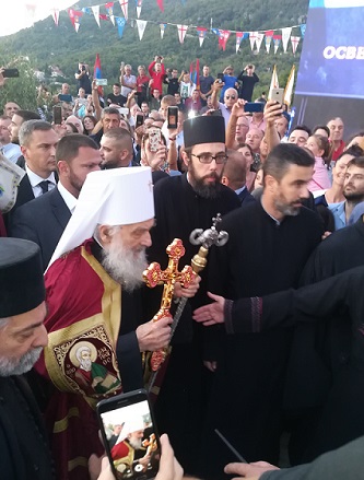 Патријарха Иринеја у манастиру Подластва дочекало више хиљада вјерника