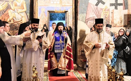 Служено празнично бденије у Пећкој патријаршији