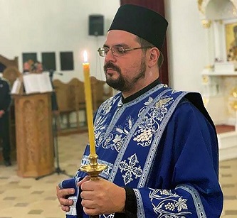 Научници, свештеници, полицајци
