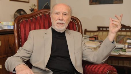 Гојко Ђого: Ћирилицу не смемо да испишемо из будућности