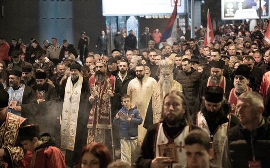 Матија Бећковић у новој књизи опjевао и литије