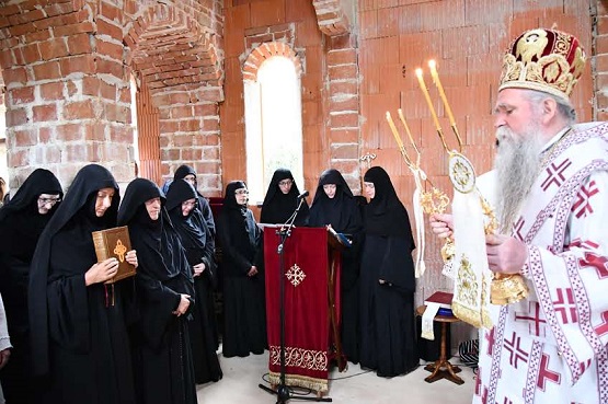 Митрополит Јоаникије: Она која је била одбачена, сада је најпоштованија и она која никоме није била потребна, сада је потребна свима