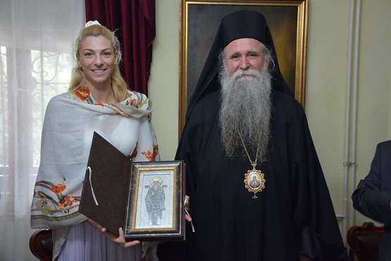 Атлетичарка Марија Вуковић на пријему код Митрополита Јоаникија