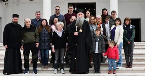 Митрополит Јоаникије у Бару угостио неколико породица избјеглих из Украјине