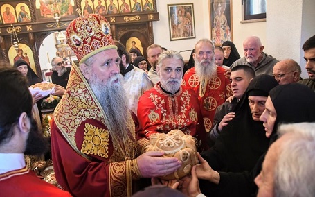 Митрополит Јоаникије на Боану Кадића: Свака наша црква је црква помирница, посебно ова