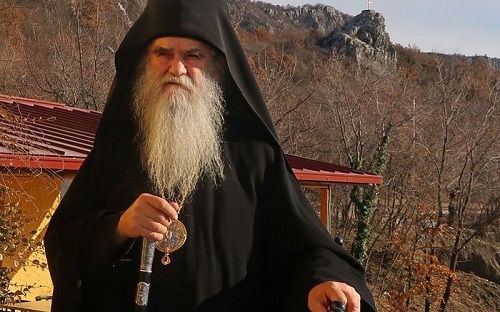 Бламажа ДПС система: Митрополита нијесу ухапсили, они лисице за његову слободу немају