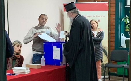 Митрополит Јоаникије гласао на предсједничким изборима