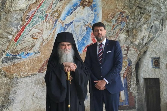 Предсједник Србије пожелио Митрополиту брз опоравак