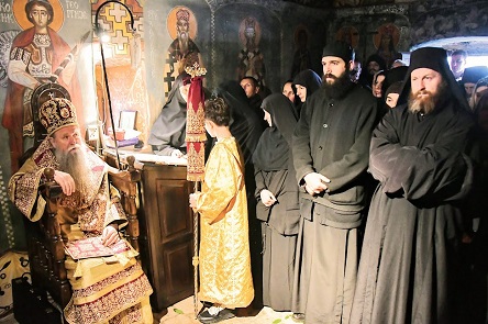 Митрополит Јоаникије на празник Светог Спиридона богослужио на Паштровској гори