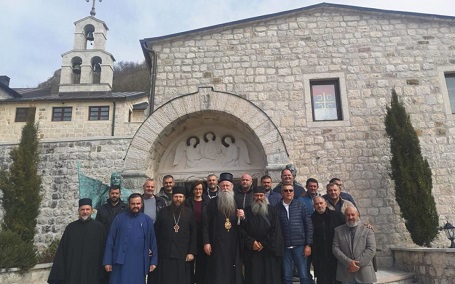 Митрополит Јоаникије прегледао радове у манастиру Стањевићи