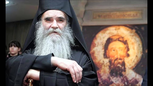 Митрополит Амфилохије: Хвала нашем добром председнику Србије, ја бих њега молио то што има, да да неком, да до последњег динара да за Косово