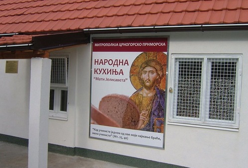 Дневно подијеле 150 топлих оброка