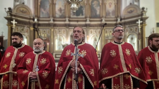 У ЦРКВИ СВЕТОГ НИКОЛЕ СЛУЖЕНА СВЕТА ТАЈНА ЈЕЛЕОСВЕЋЕЊА