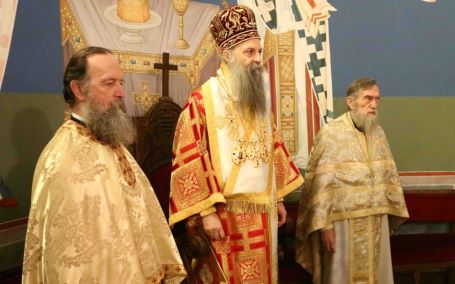 Патријарх Порфирије богослужио у манастиру Ваведења Пресвете Богородице