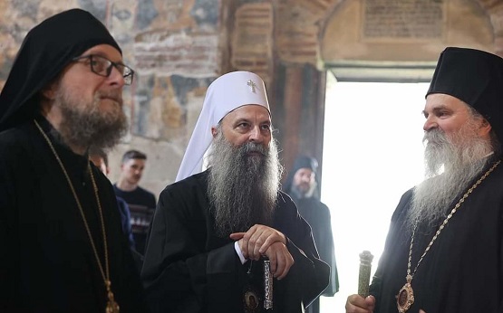 Бесједа Патријарха Српског Порфиријa у Дечанима