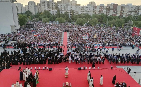 Патријарх Порфирије: Позивам све крштене да стану иза изабраног Митрополита Јоаникија