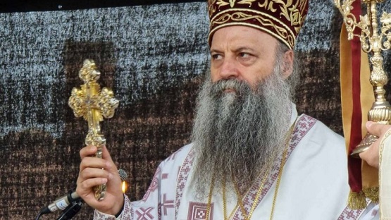 Патријарх Порфирије служио парастос настрадалим Србима у 20. веку у Братунцу
