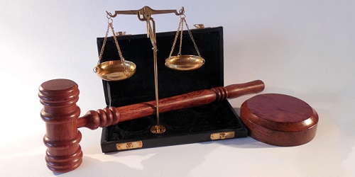 Више од 300 адвоката потписало проглас против Закона о слободи вјероисповијести