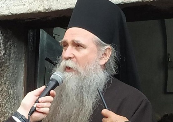 Владика Јоаникије за “Блиц”: Ако је и од Ђукановића, много је!